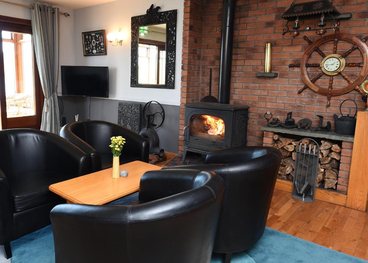 Hotel Whispering Pines Crosshaven Exterior foto